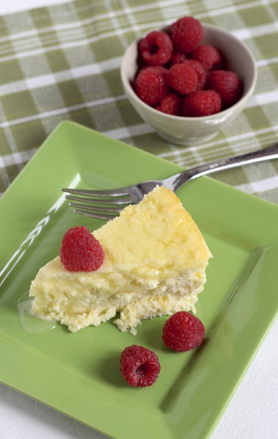 http://theitaliandishblog.com/storage/lemon-goatcheesecake-slice.jpg?__SQUARESPACE_CACHEVERSION=1452400507427